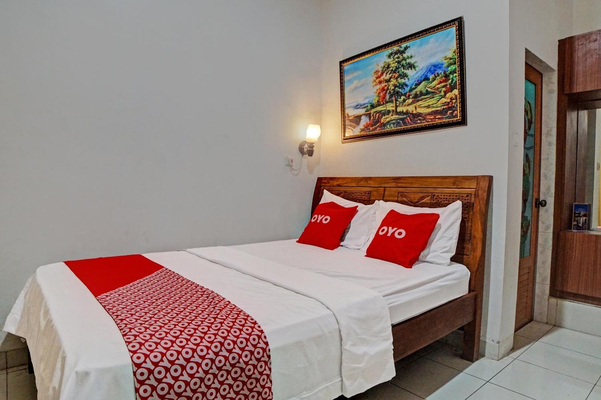Oyo 92638 Jr Residence Syariah Медан Экстерьер фото