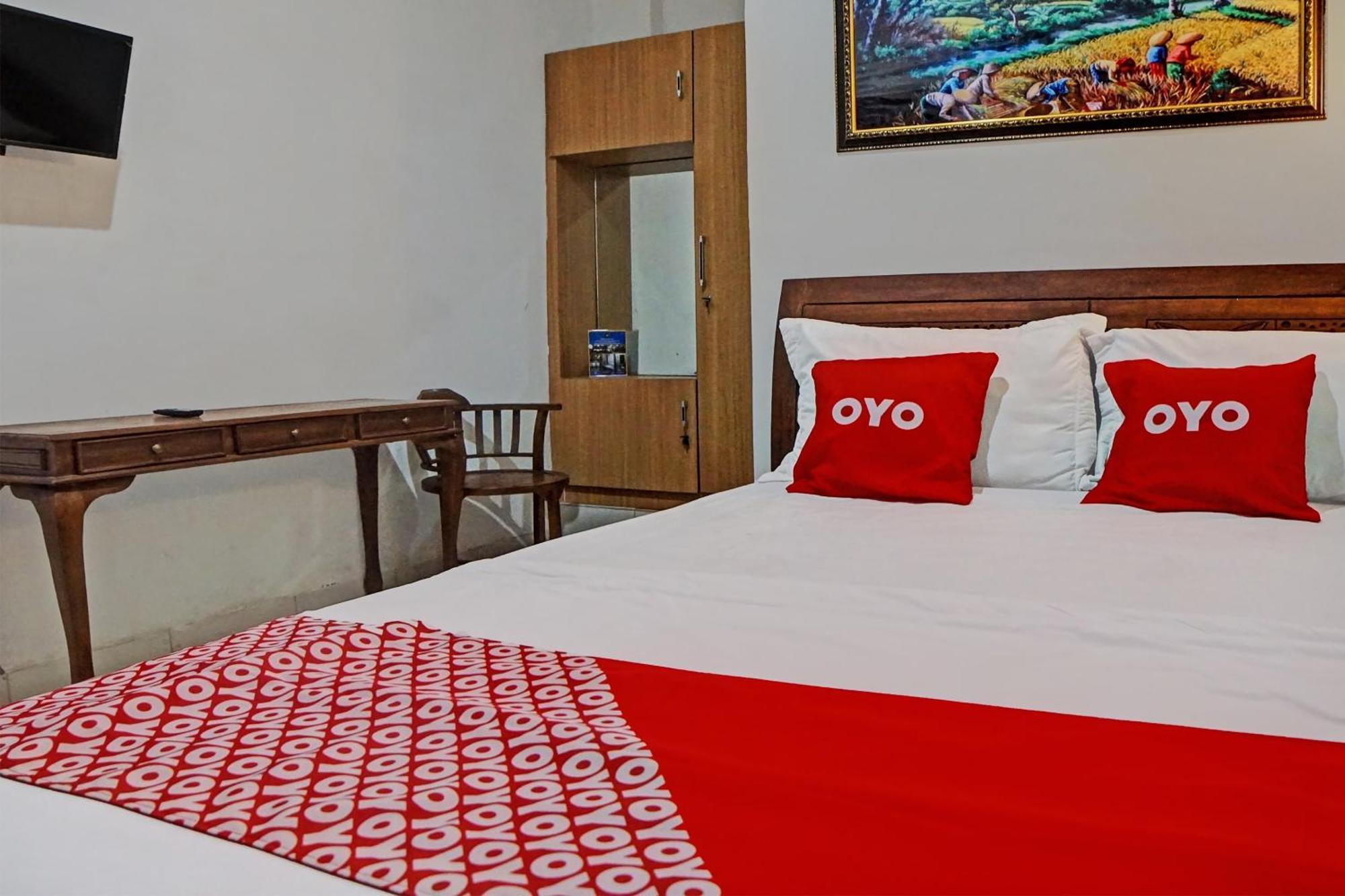 Oyo 92638 Jr Residence Syariah Медан Экстерьер фото
