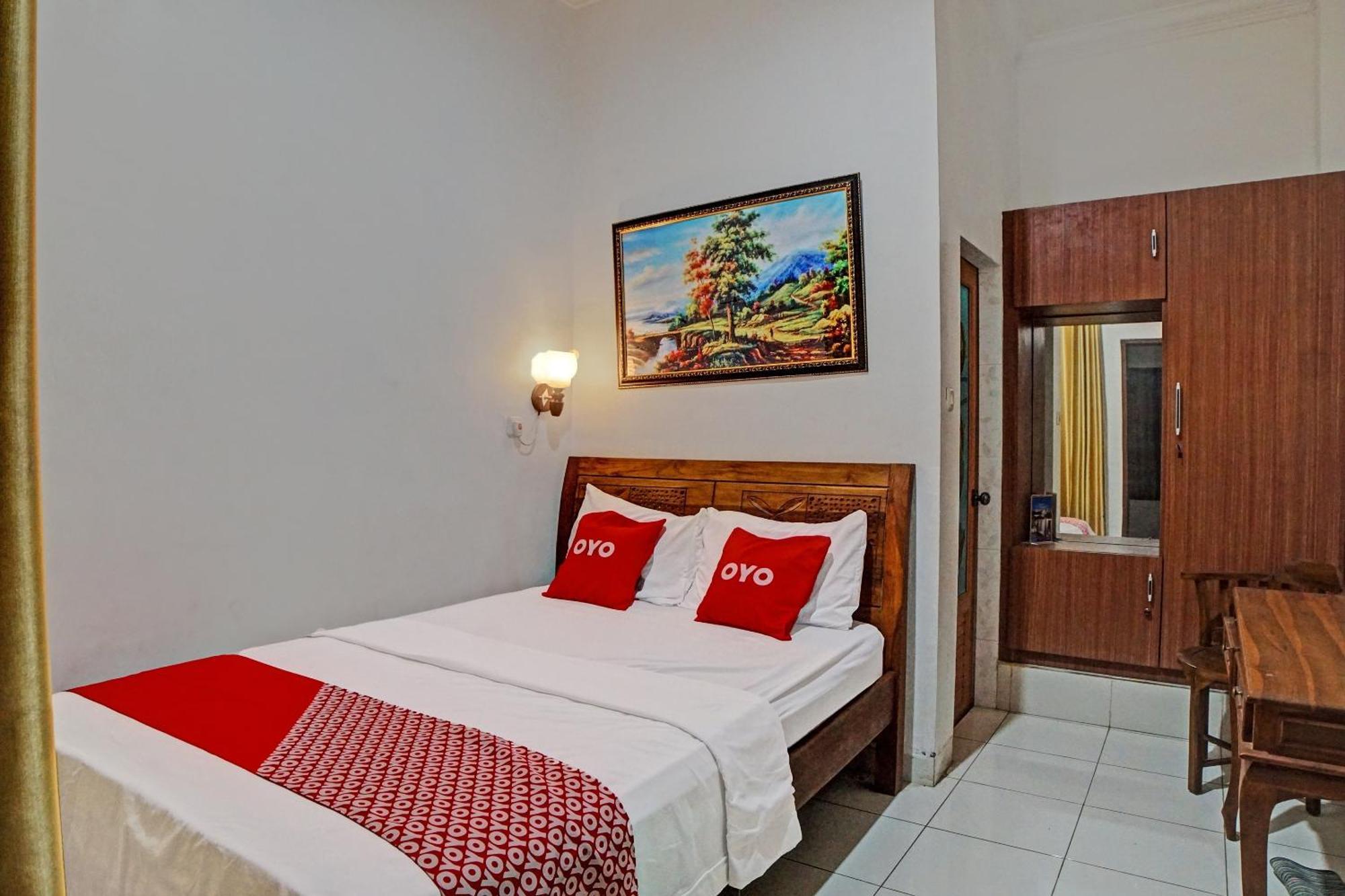 Oyo 92638 Jr Residence Syariah Медан Экстерьер фото